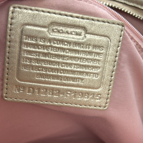 COACH Luxury Signature F19815 2WAY Bag and pouch.set of two - Picture 14 of 17